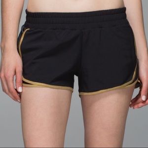Lululemon Super Squad Short Black Gold Size 6